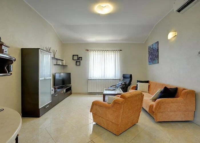 Maria Betiga Villa *